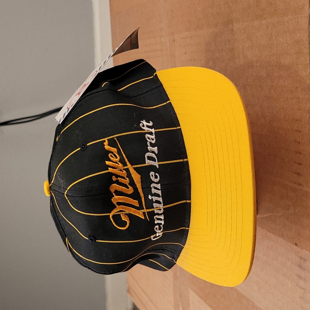 MILLER Genuine Draft Beer Black Gold Striped Snapback Hat Cap 90s‎ NEW